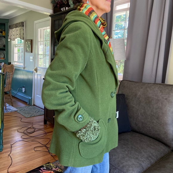 Grass Green Wool Peacoat Ensemble EUT - Picture 15 of 16